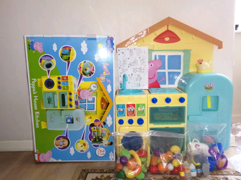 peppa pig peppas house kitchen